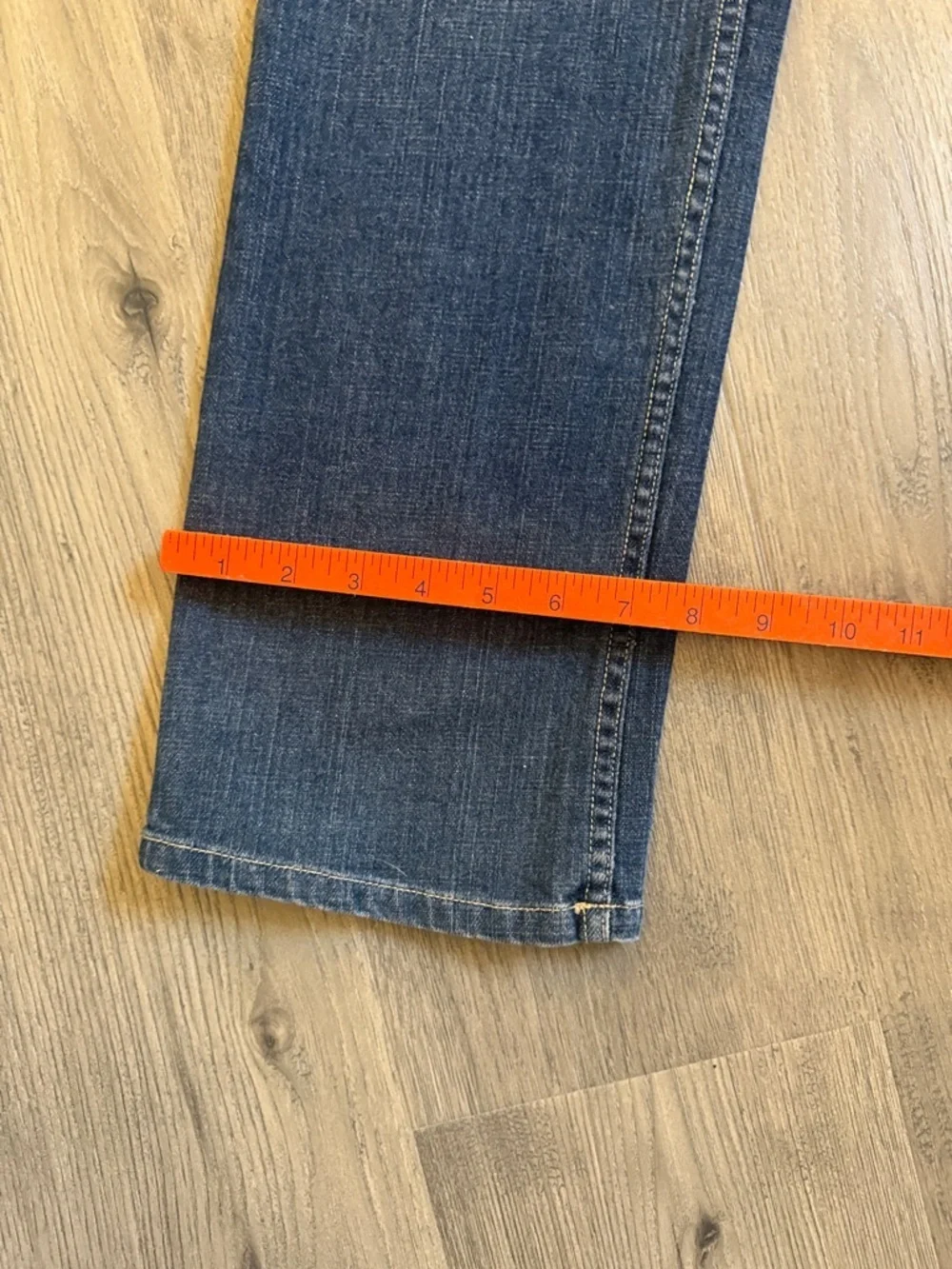 Liz Claiborne Women's Dark Blue Straight-Leg Jeans